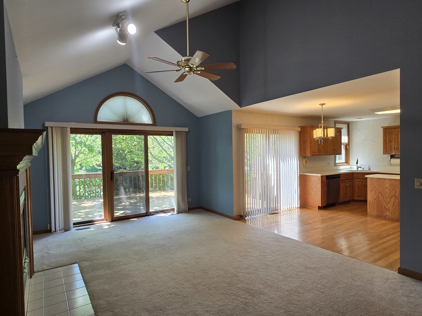 2286 Brookside Lane Aurora, IL 60502 - Photo 11 of 32 a view of a kitchen with a sink cabinets and a kitchen