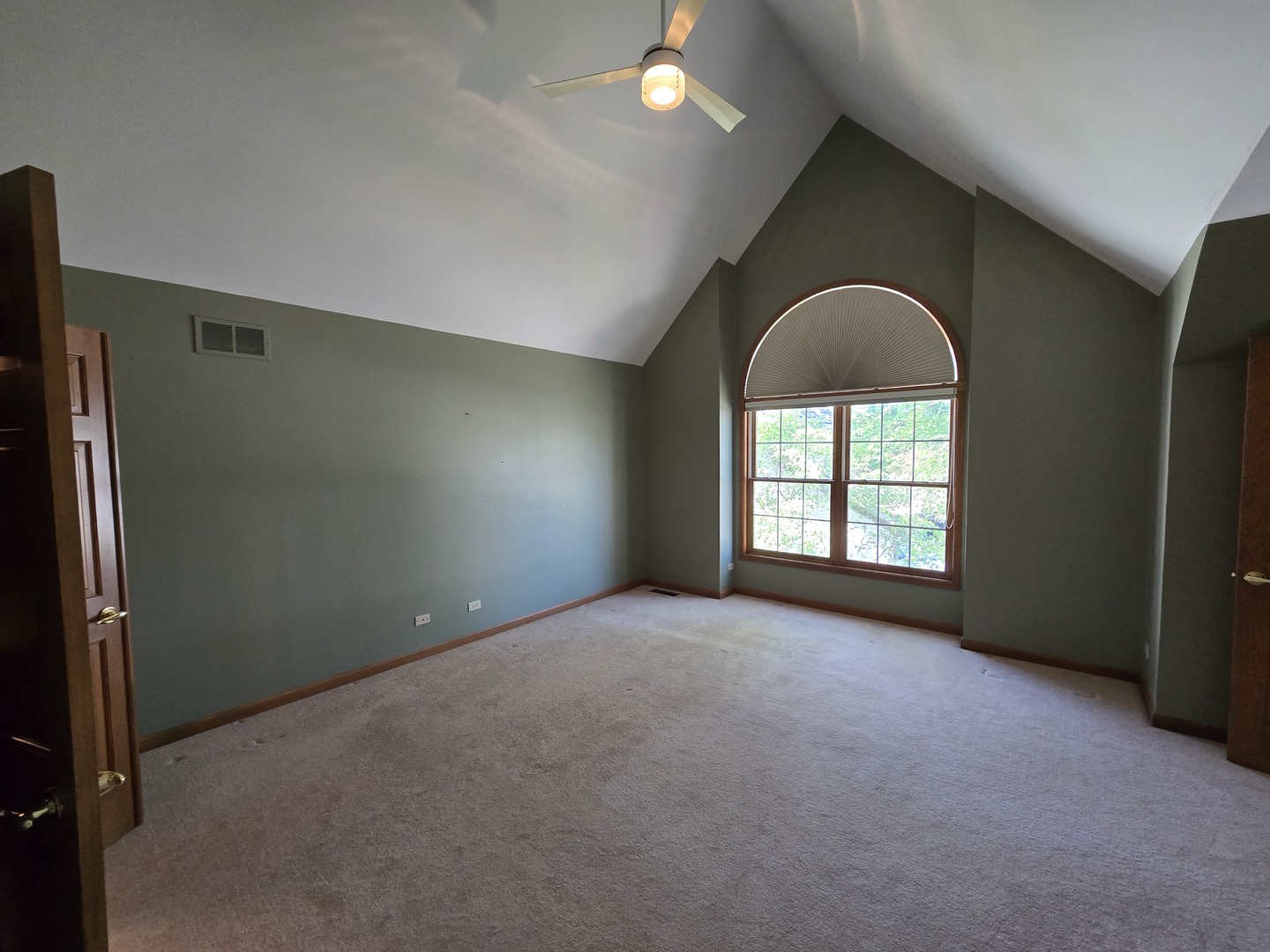 2286 Brookside Lane Aurora, IL 60502 - Photo 13 of 32 an empty room with a empty space and windows