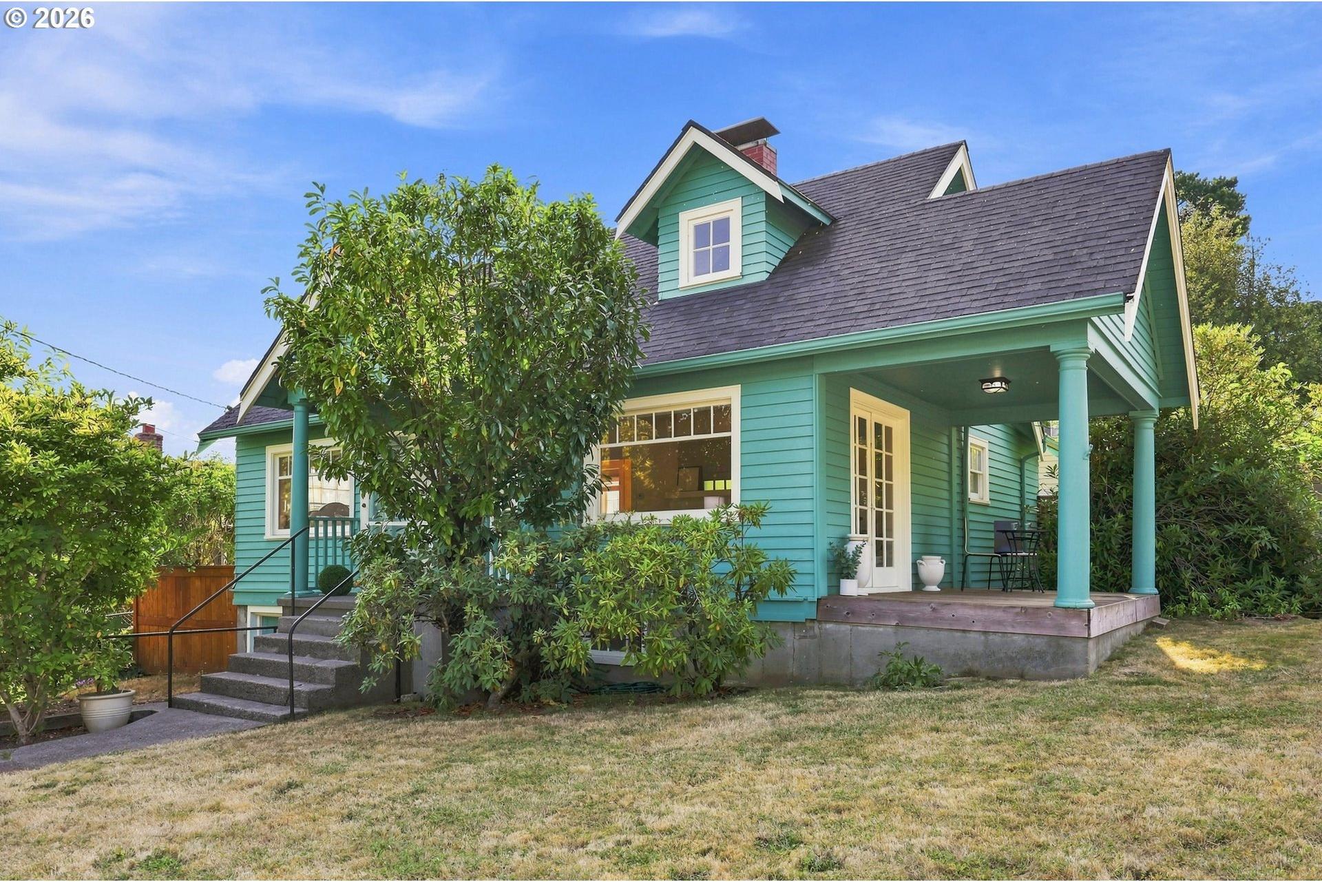 1235 Southwest Cheltenham Street Portland, OR 97239 - Photo 3 of 48 Gallery Image 3