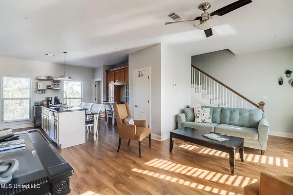 $2,600 | 1400 Mill Road, Unit 30, Gulfport, MS 39507