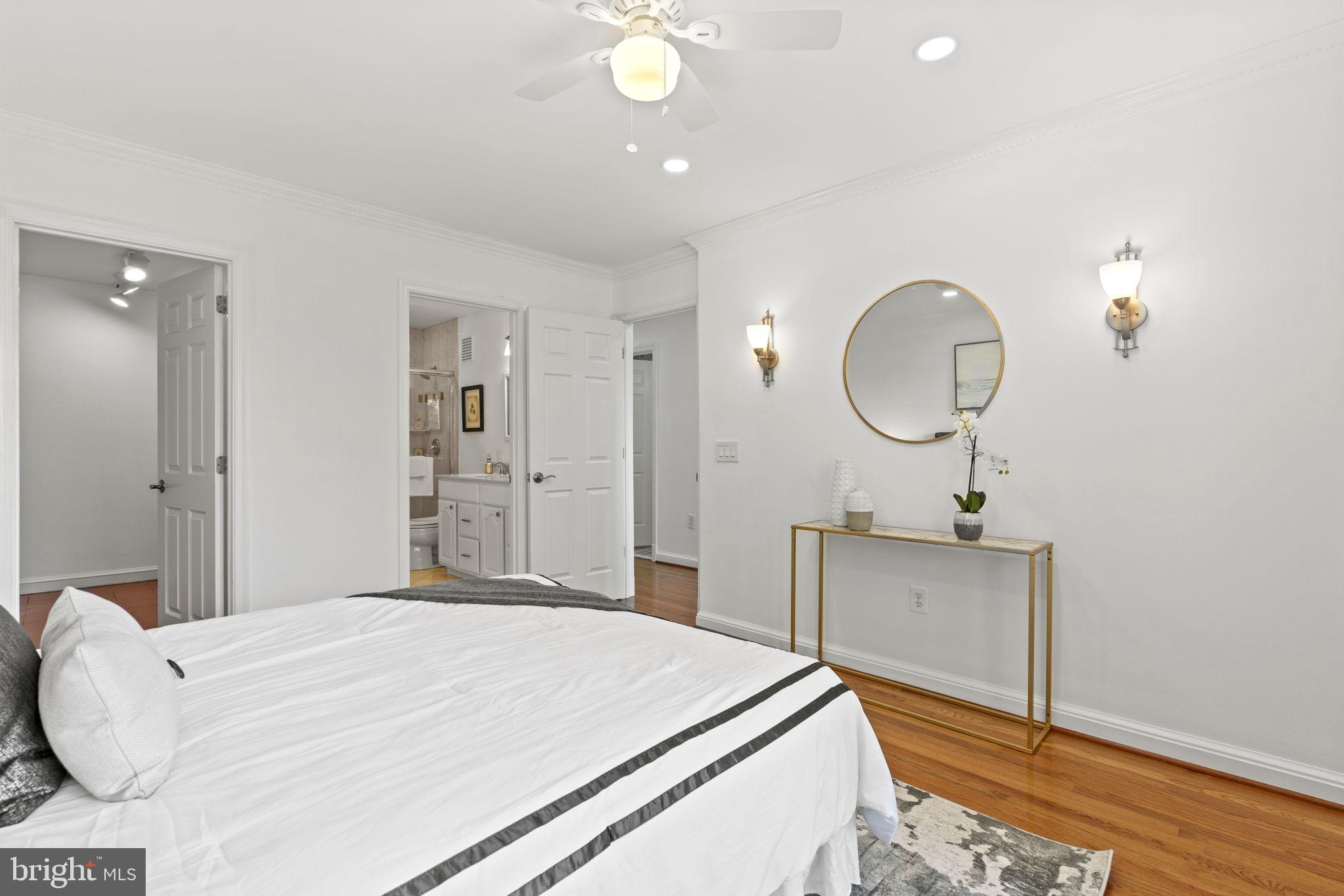 1638 Beekman Place Northwest, Unit D Washington, DC 20009 - Photo 14 of 26 Primary Bedroom