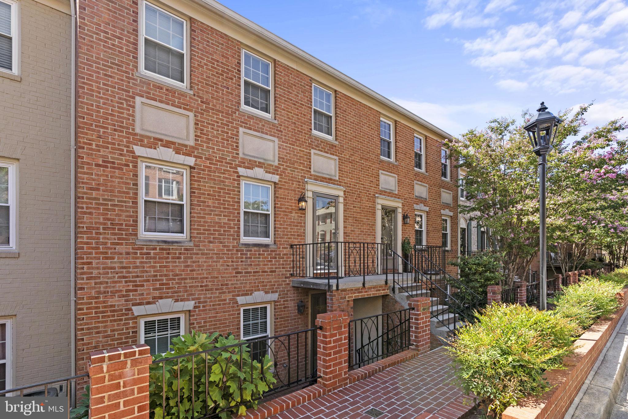 1638 Beekman Place Northwest, Unit D Washington, DC 20009 - Photo 23 of 26 Front Exterior