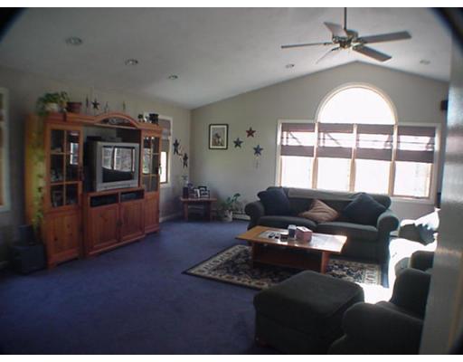34 Providence Road Grafton, MA 01519 - Photo 9 of 24 Gallery Image 9