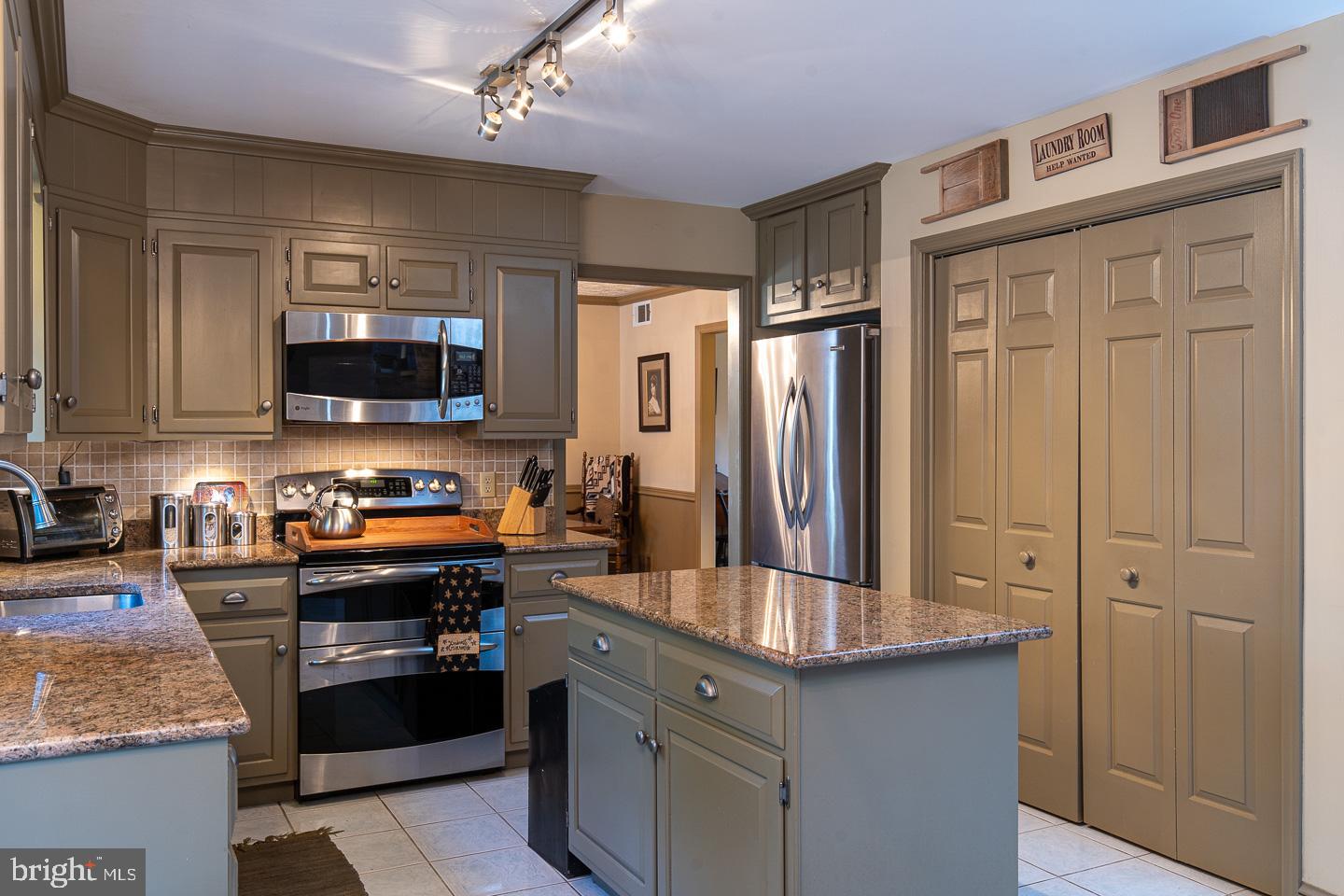 111 Davis Bridge Road Bernville, PA 19506 - Photo 4 of 32 Gallery Image 4