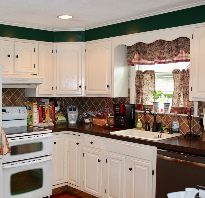 114 Moncrief Road Rockland, MA 02370 - Photo 6 of 20 Gallery Image 6