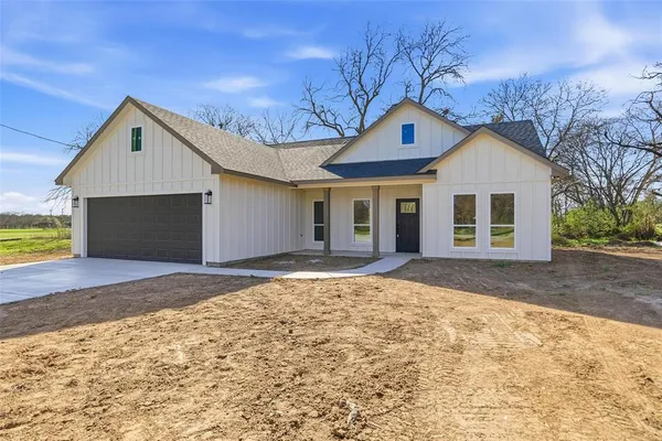 $265,000 | 103 Peverly Street, Whitney, TX 76692