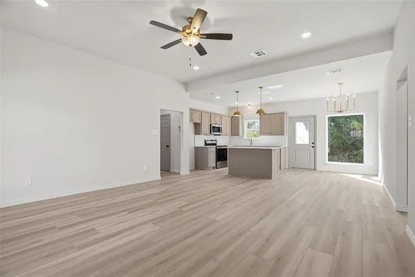 $265,000 | 103 Peverly Street, Whitney, TX 76692