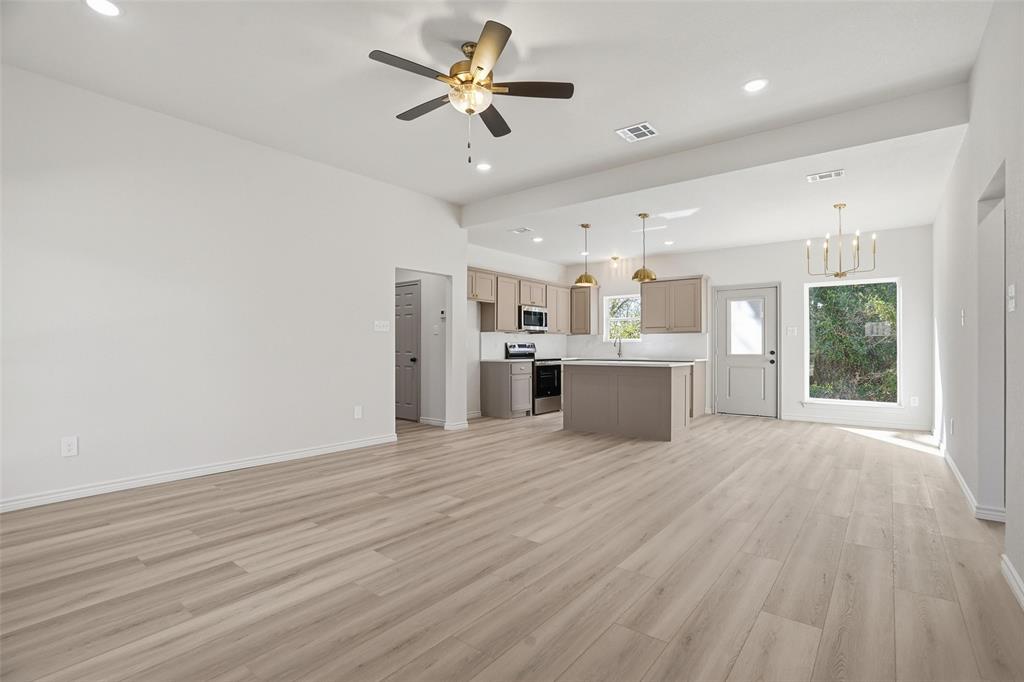 103 Peverly Street Whitney, TX 76692 - Photo 5 of 39