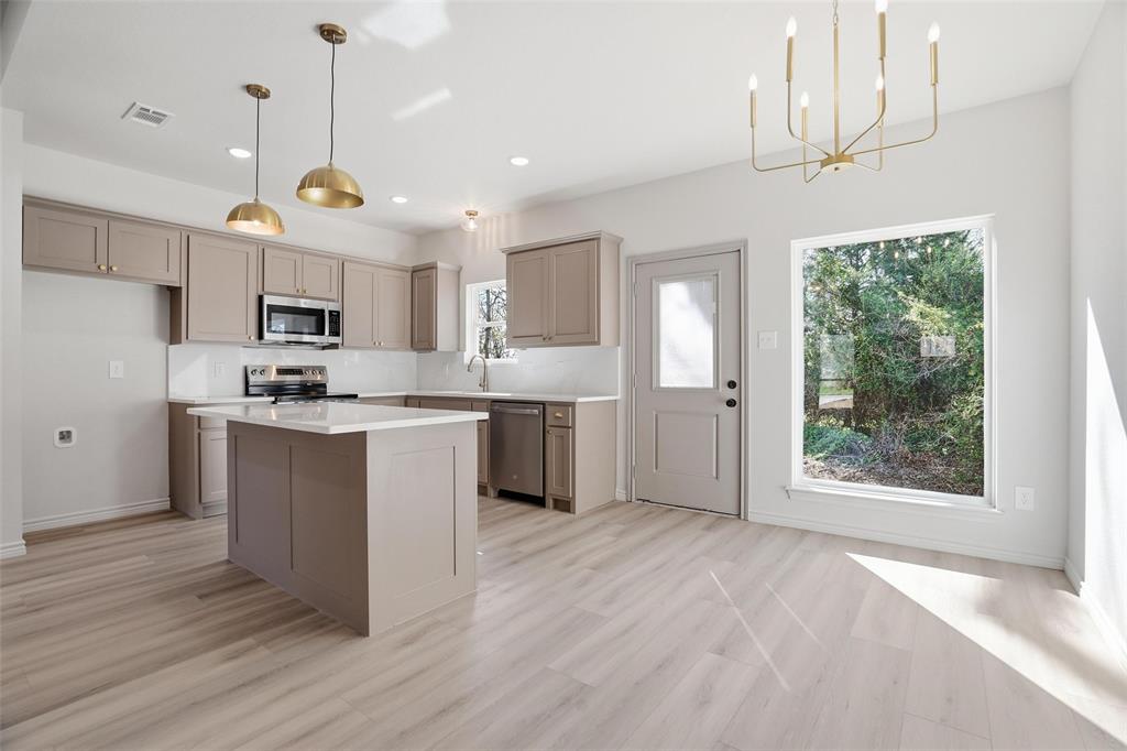 103 Peverly Street Whitney, TX 76692 - Photo 7 of 39