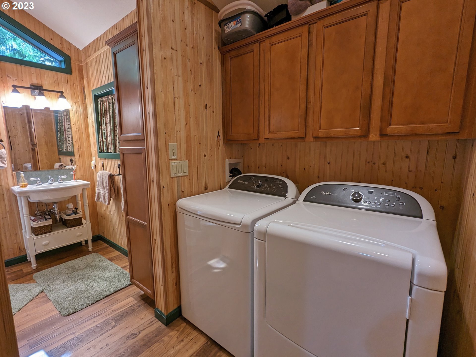 28084 Road 20 D Rhododendron, OR 97049 - Photo 21 of 32 a utility room with dryer and washer