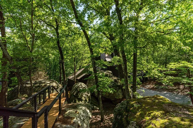 $1,695,000 | 314 Fairy Trail, Lookout Mountain, TN 37350