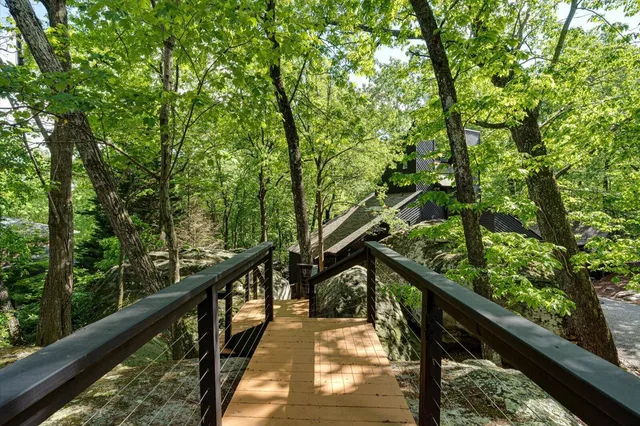 $1,575,000 | 314 Fairy Trail, Lookout Mountain, TN 37350
