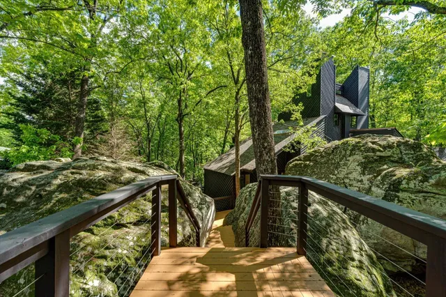 $1,575,000 | 314 Fairy Trail, Lookout Mountain, TN 37350