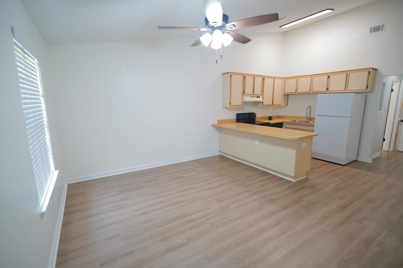 1188 High Road Tallahassee, FL 32304 - Photo 2 of 14