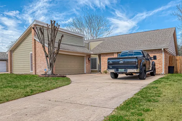 $2,000 | 13322 Pantano Drive, Houston, TX 77065