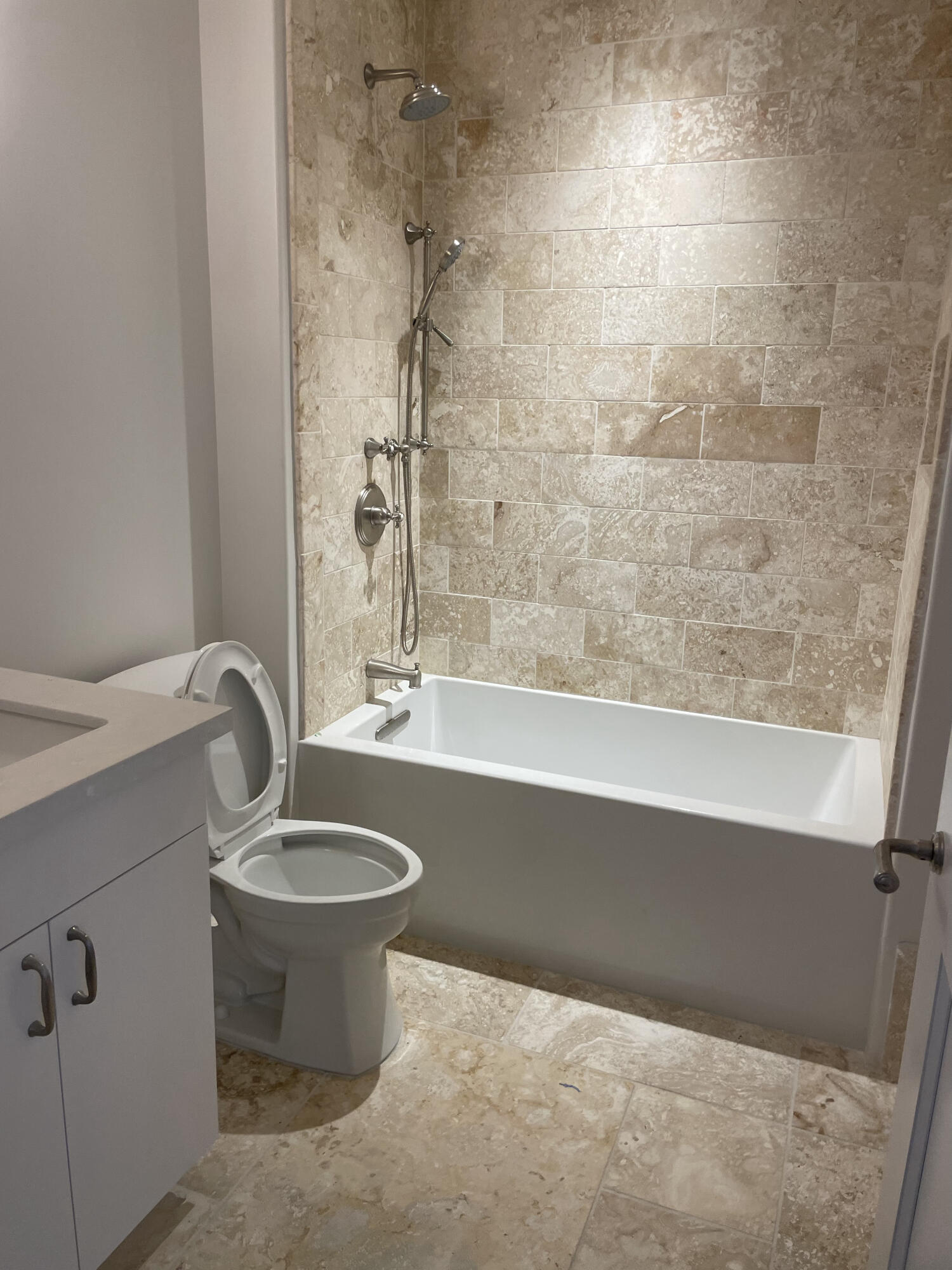 Tbd Tbd Admirality Row, Unit 303 Inlet Beach, FL 32461 - Photo 27 of 39 a bathroom with a bathtub and sink