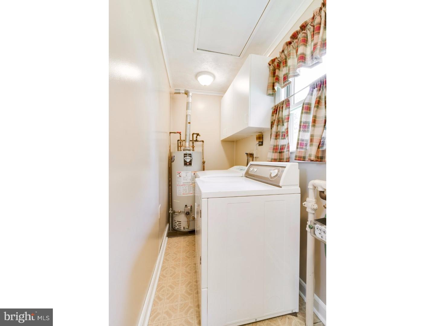 267 Ruth Avenue Hamilton, NJ 08610 - Photo 11 of 22 Laundry Room