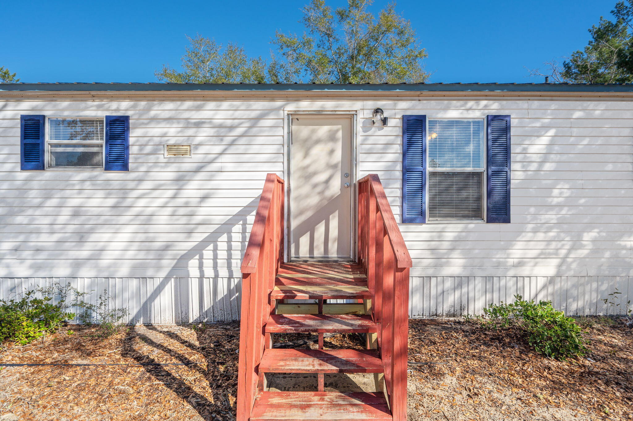 4451 Goldfinch Way Crestview, FL 32539 - Photo 4 of 30 4-web-or-mls-4451-goldfinch-way