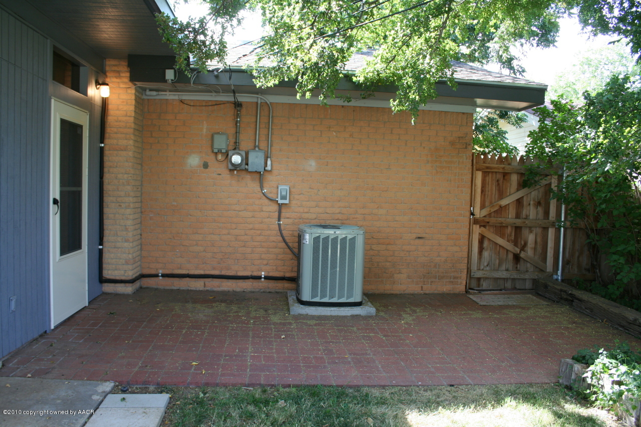 3407 Royal Road Amarillo, TX 79109 - Photo 18 of 20 Back