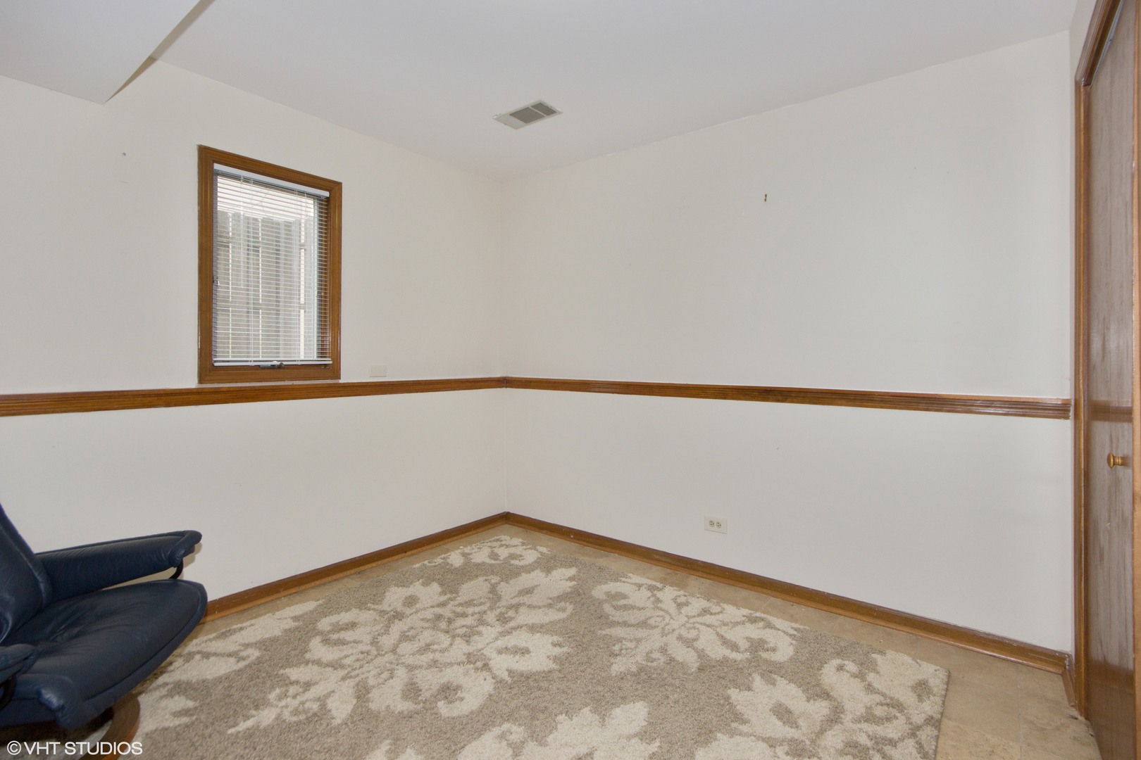414 South Raven Road Shorewood, IL 60404 - Photo 13 of 15 a view of a small space with wooden floor and a window