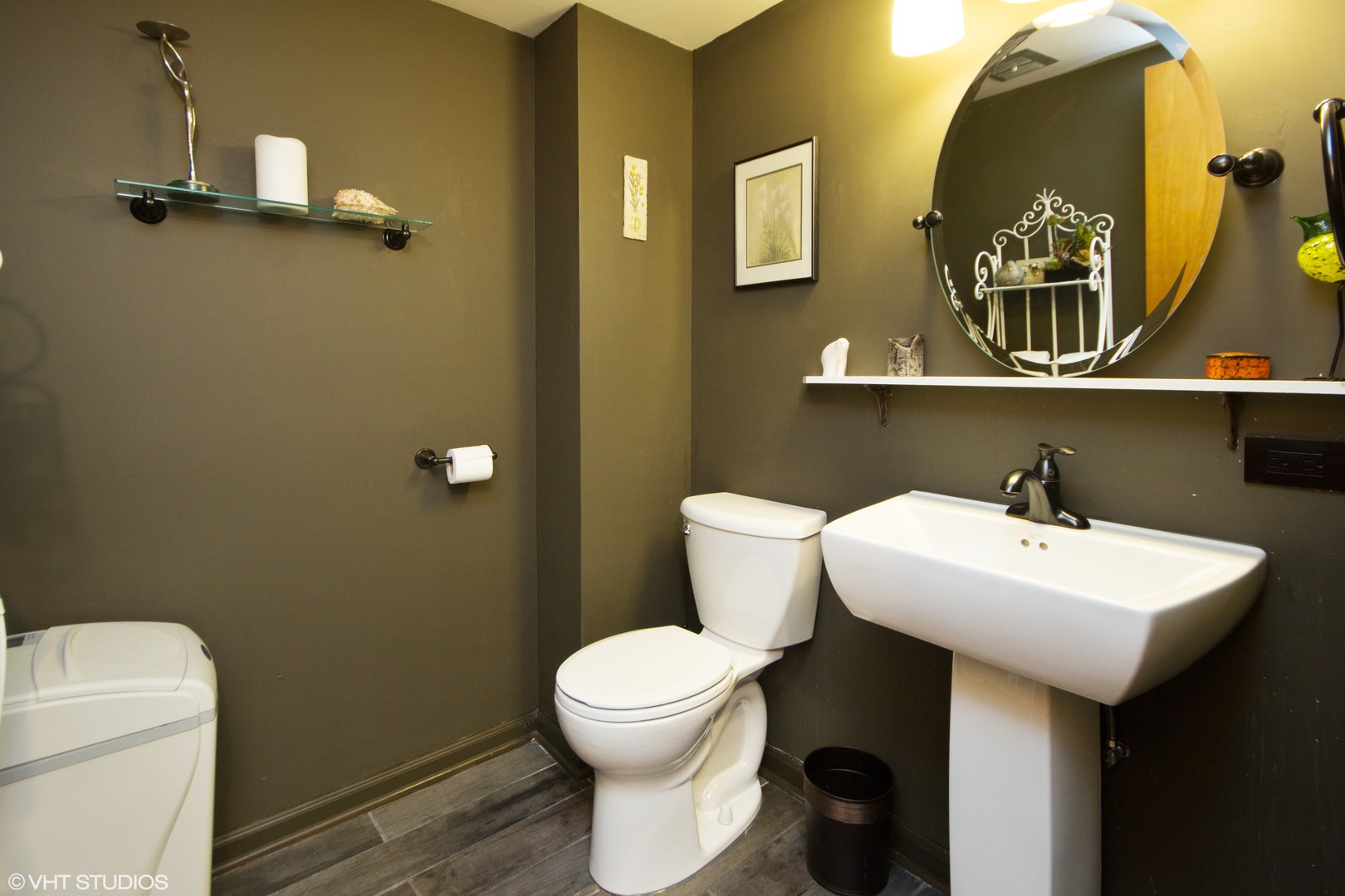 414 South Raven Road Shorewood, IL 60404 - Photo 8 of 15 a bathroom with a toilet sink and mirror