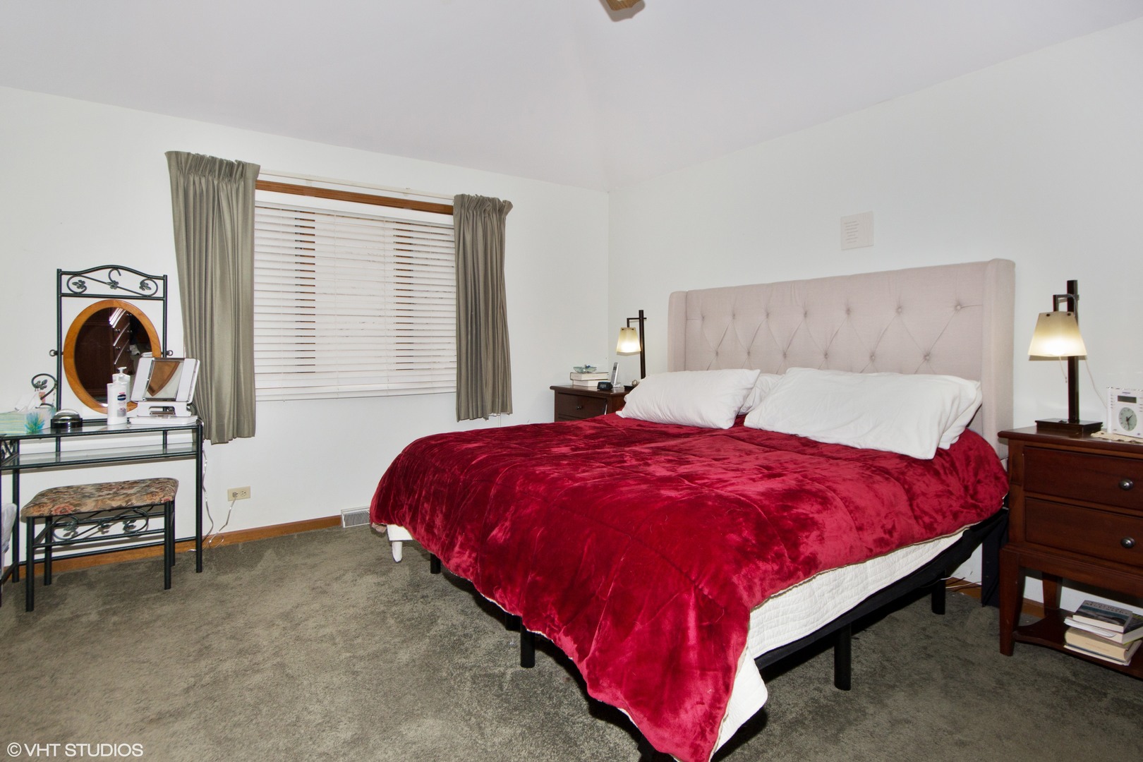 414 South Raven Road Shorewood, IL 60404 - Photo 9 of 15 a bedroom with a bed and a lamp on dresser