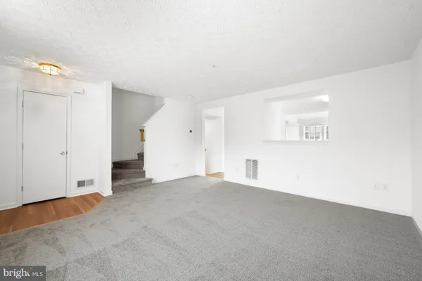 $2,550 | 14 Gemstone Court, Baltimore, MD 21244