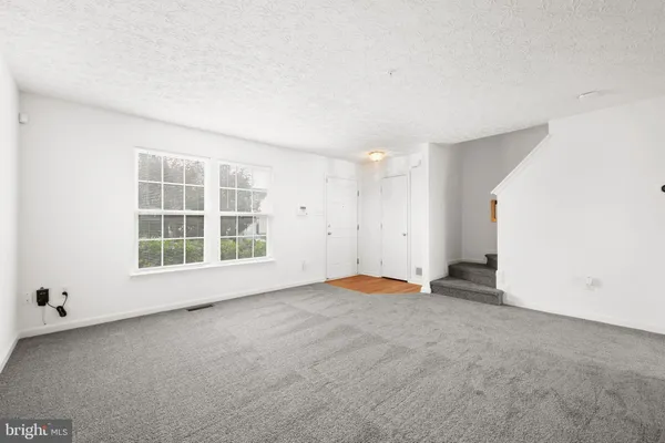 $2,550 | 14 Gemstone Court, Baltimore, MD 21244