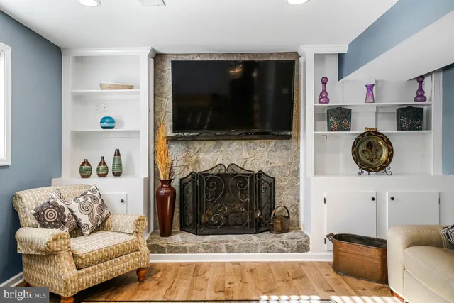 $1,150,000 | 2314 Apple Hill Road, Alexandria, VA 22308