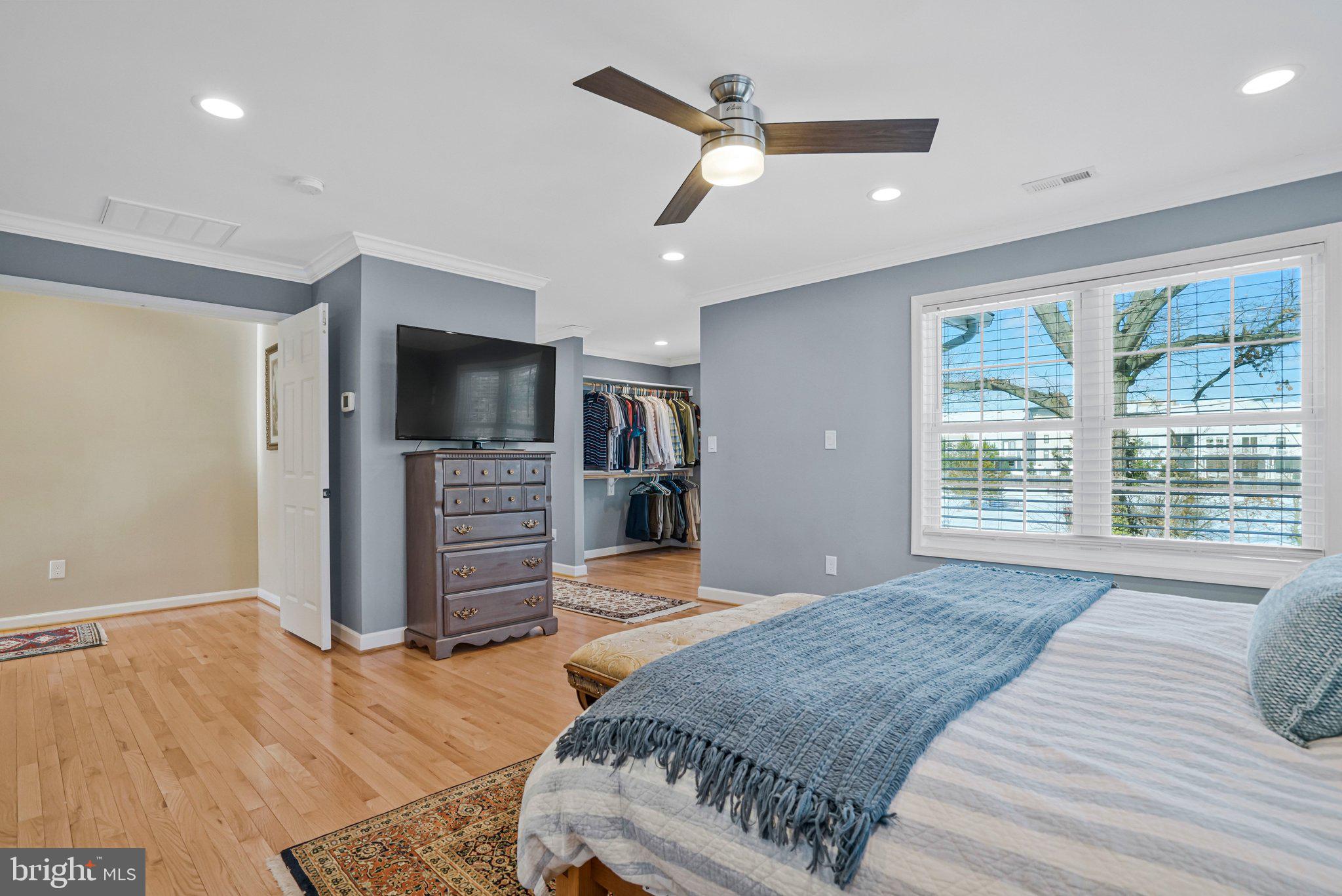 2314 Apple Hill Road Alexandria, VA 22308 - Photo 20 of 45 First bedroom