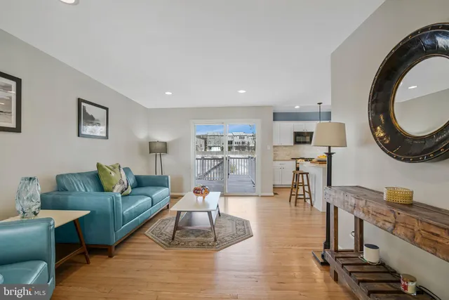 $1,150,000 | 2314 Apple Hill Road, Alexandria, VA 22308