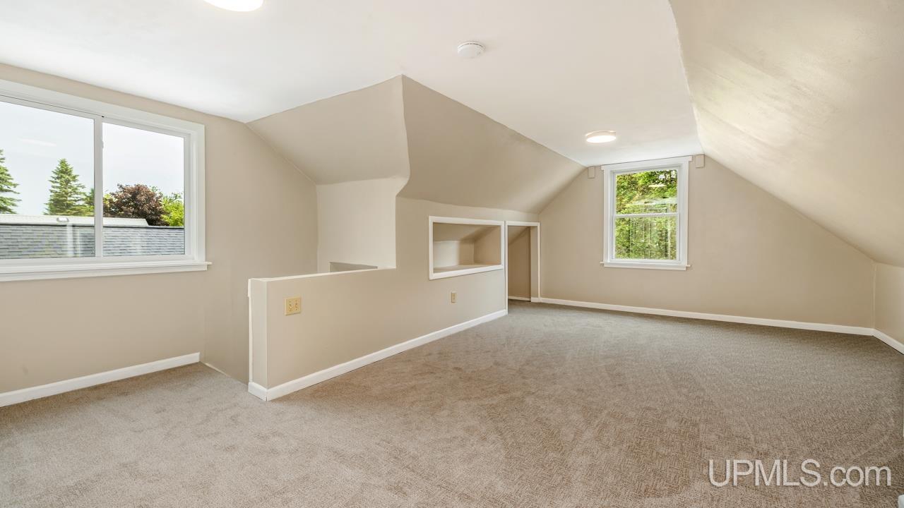 424 Maple Street Kingsford, MI 49802 - Photo 14 of 37