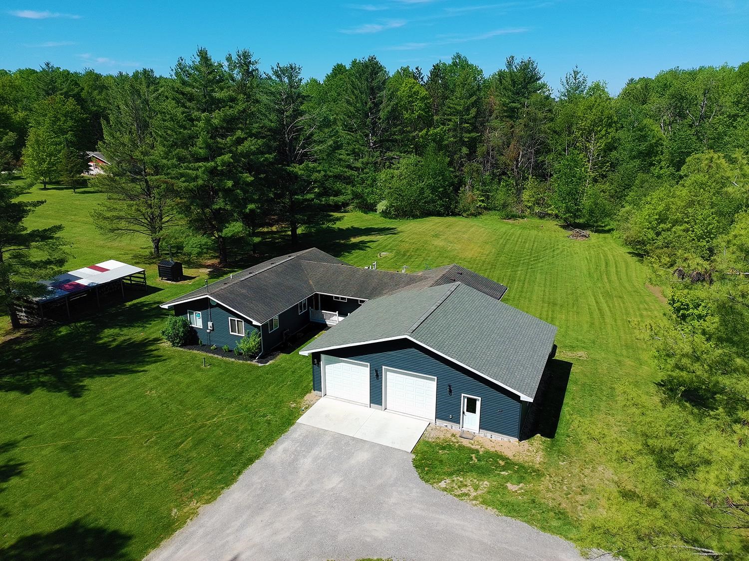 737 Sensabaugh Road Lupton, MI 48635 - Photo 4 of 54