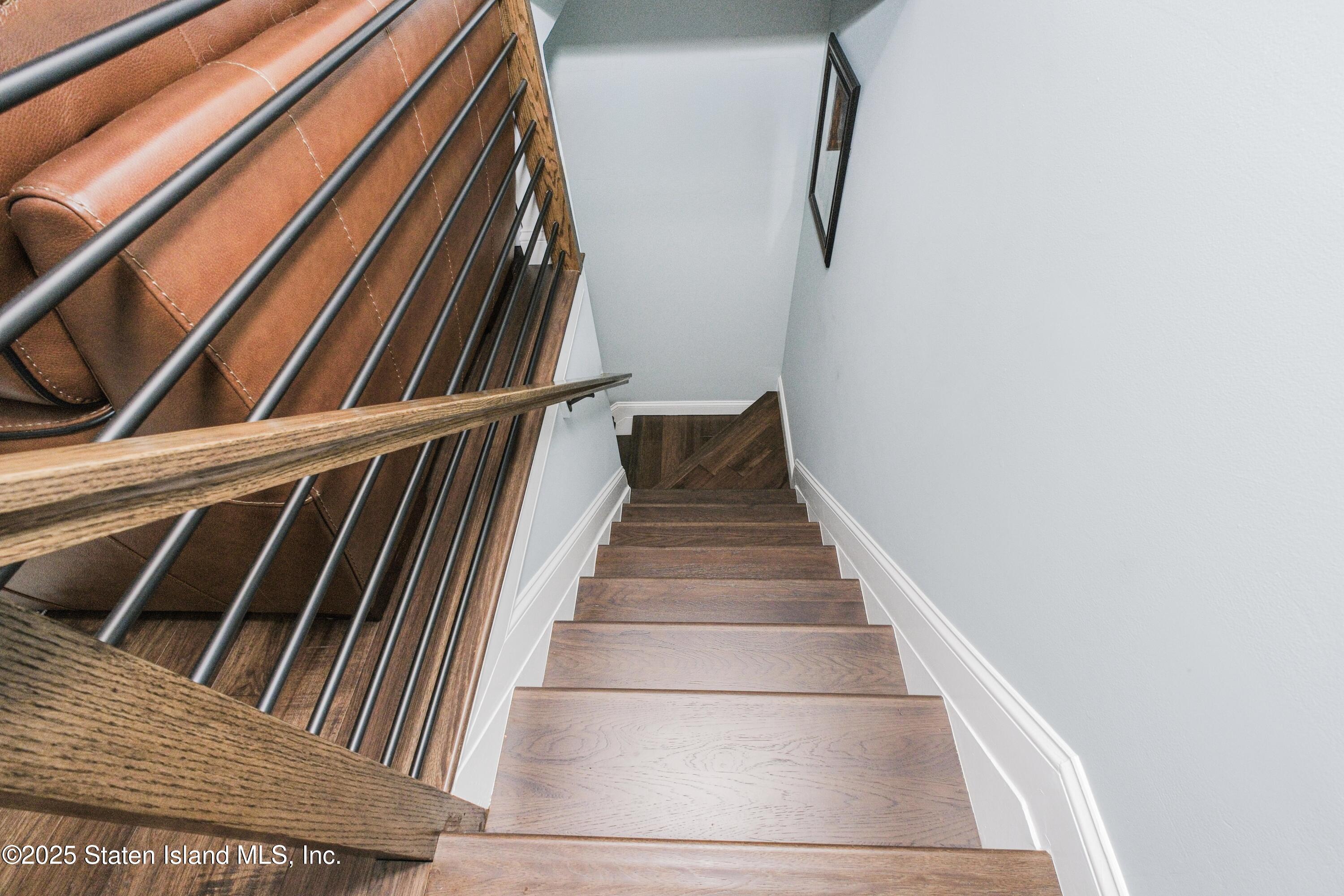 217 Jamie Lane Staten Island, NY 10312 - Photo 9 of 29 a view of entryway