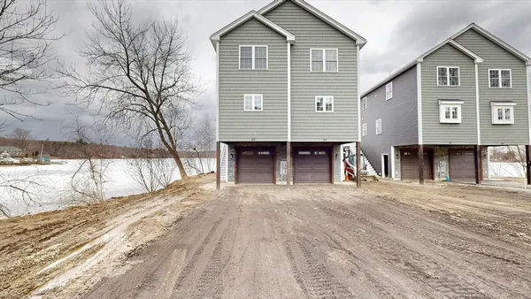 $685,000 | 46 Hastings Avenue, Worcester, MA 01606