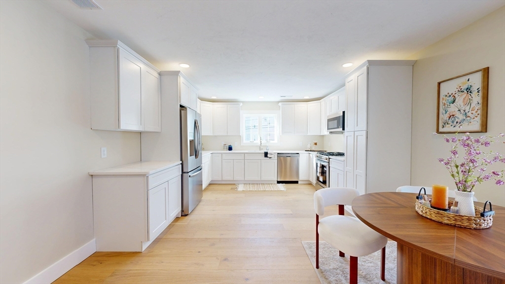 46 Hastings Avenue Worcester, MA 01606 - Photo 14 of 38