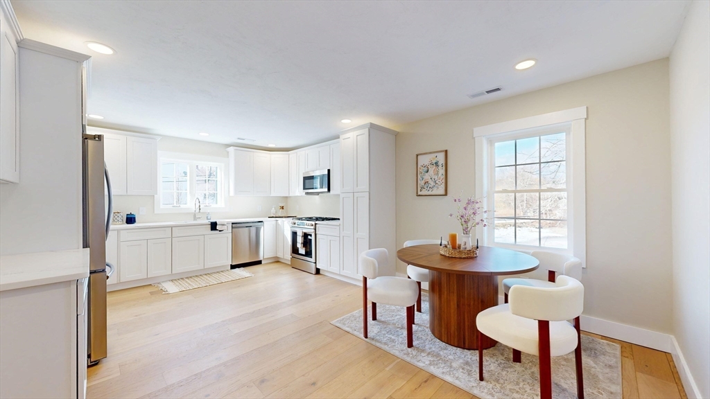 46 Hastings Avenue Worcester, MA 01606 - Photo 15 of 38