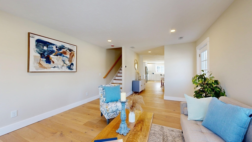 46 Hastings Avenue Worcester, MA 01606 - Photo 18 of 38