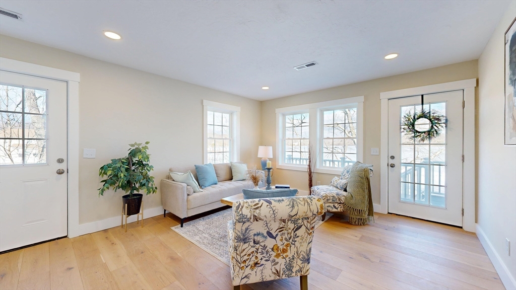 46 Hastings Avenue Worcester, MA 01606 - Photo 21 of 38