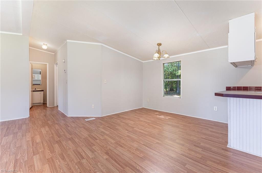 5306 King View Road Asheboro, NC 27205 - Photo 8 of 29 Gallery Image 8