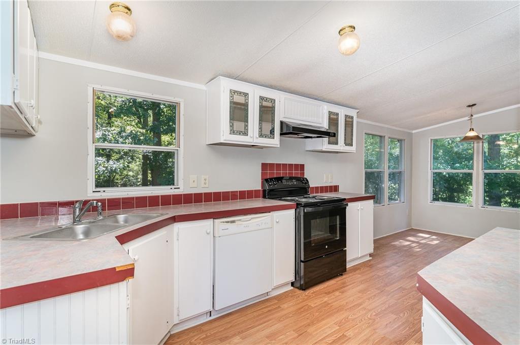 5306 King View Road Asheboro, NC 27205 - Photo 10 of 29 Gallery Image 10