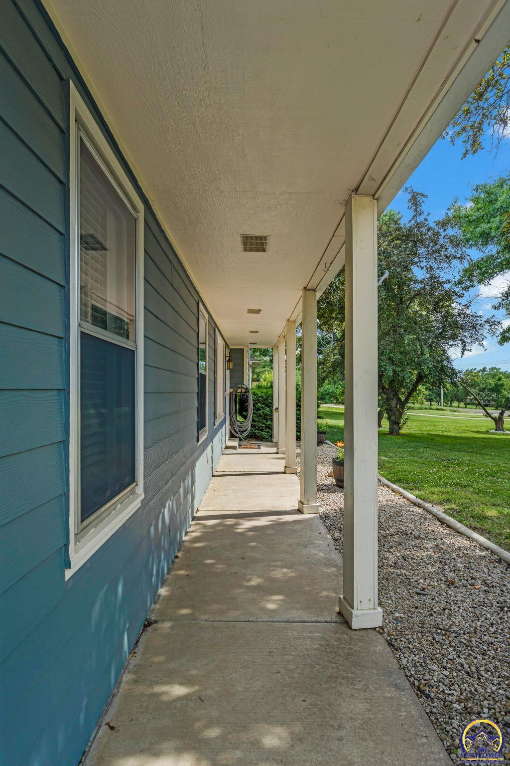 4832 Northeast Kincaid Road Topeka, KS 66617 - Photo 6 of 63