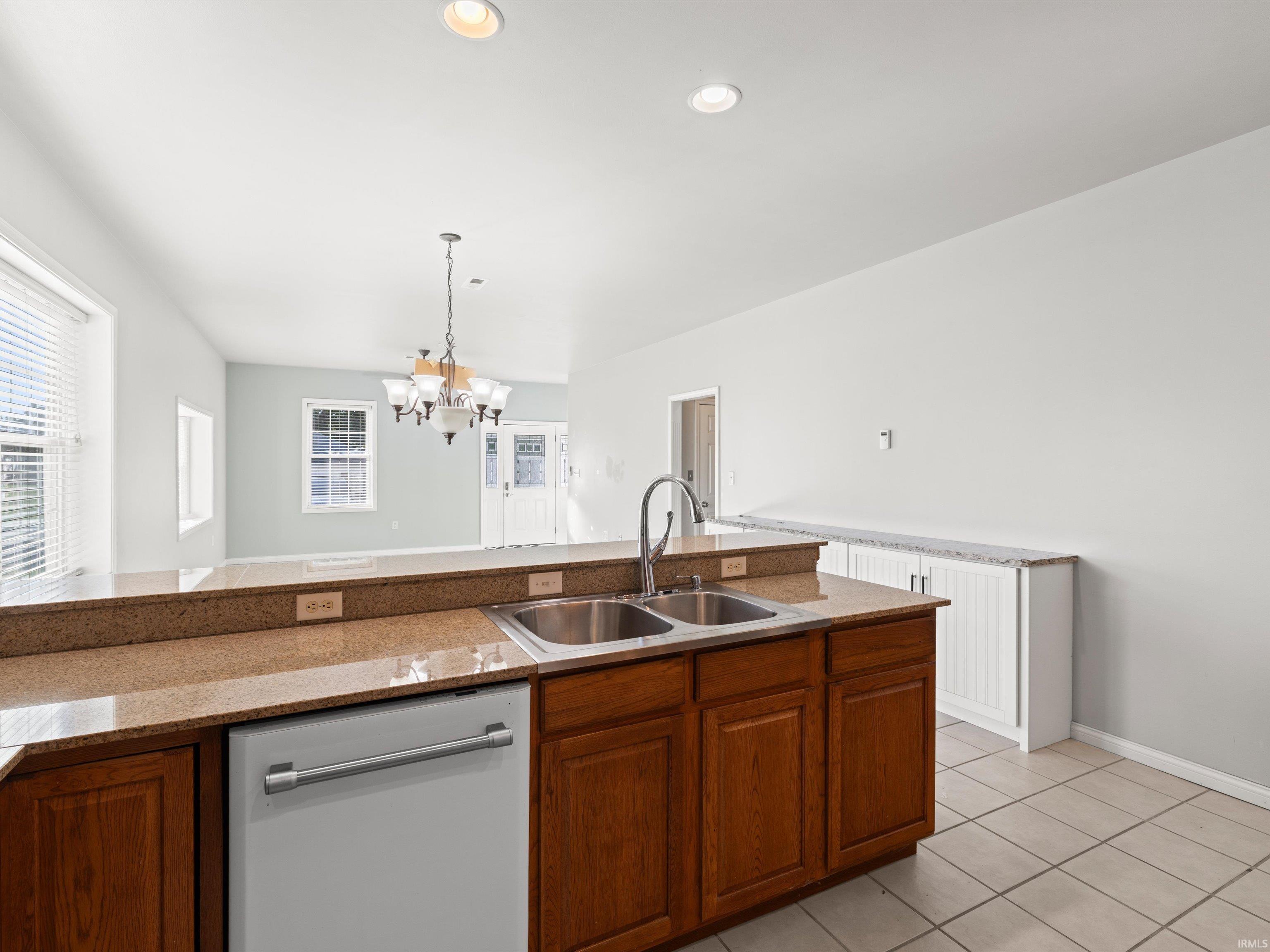 519 Monroe Street Newburgh, IN 47630 - Photo 13 of 28