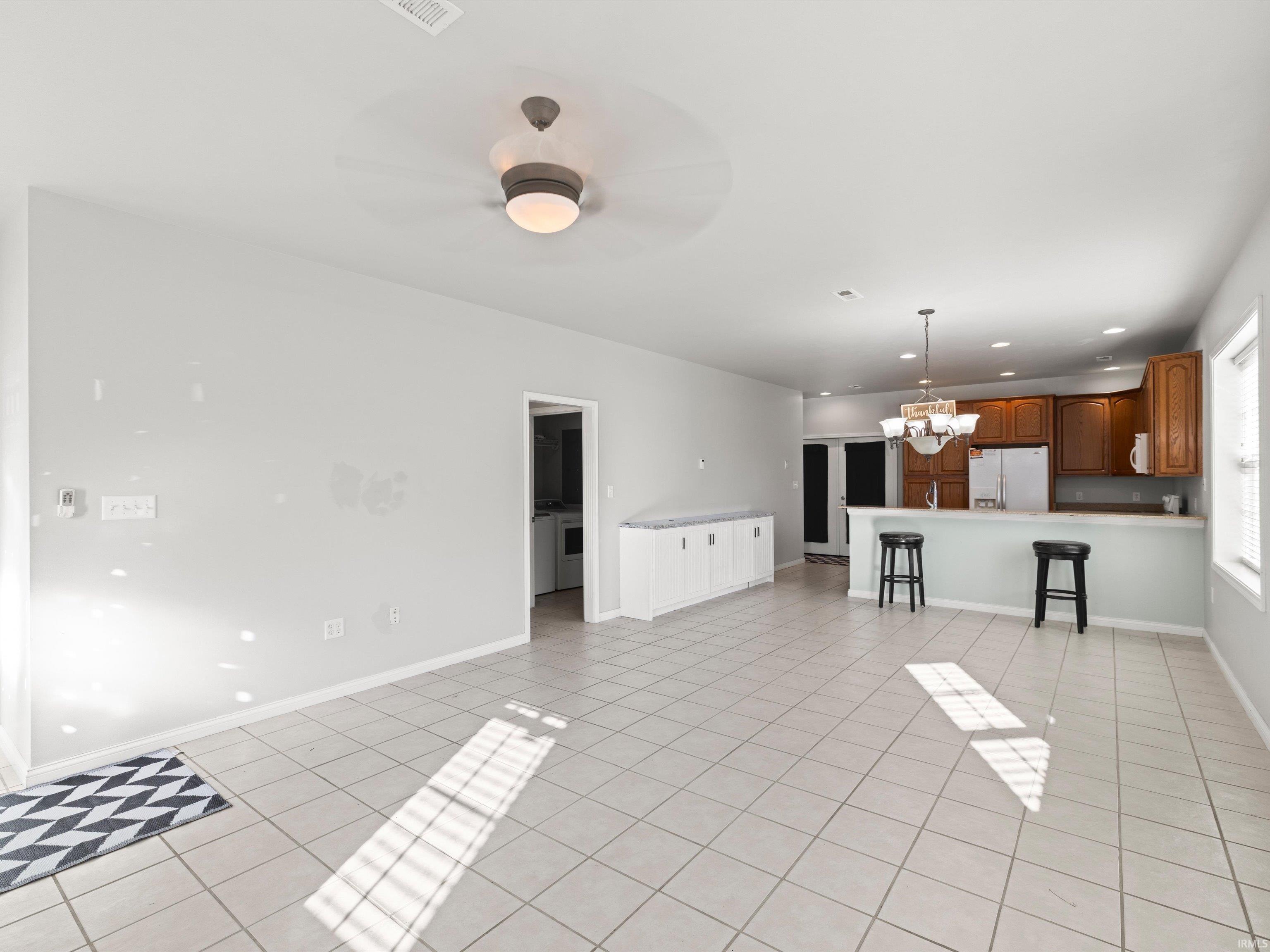 519 Monroe Street Newburgh, IN 47630 - Photo 2 of 28