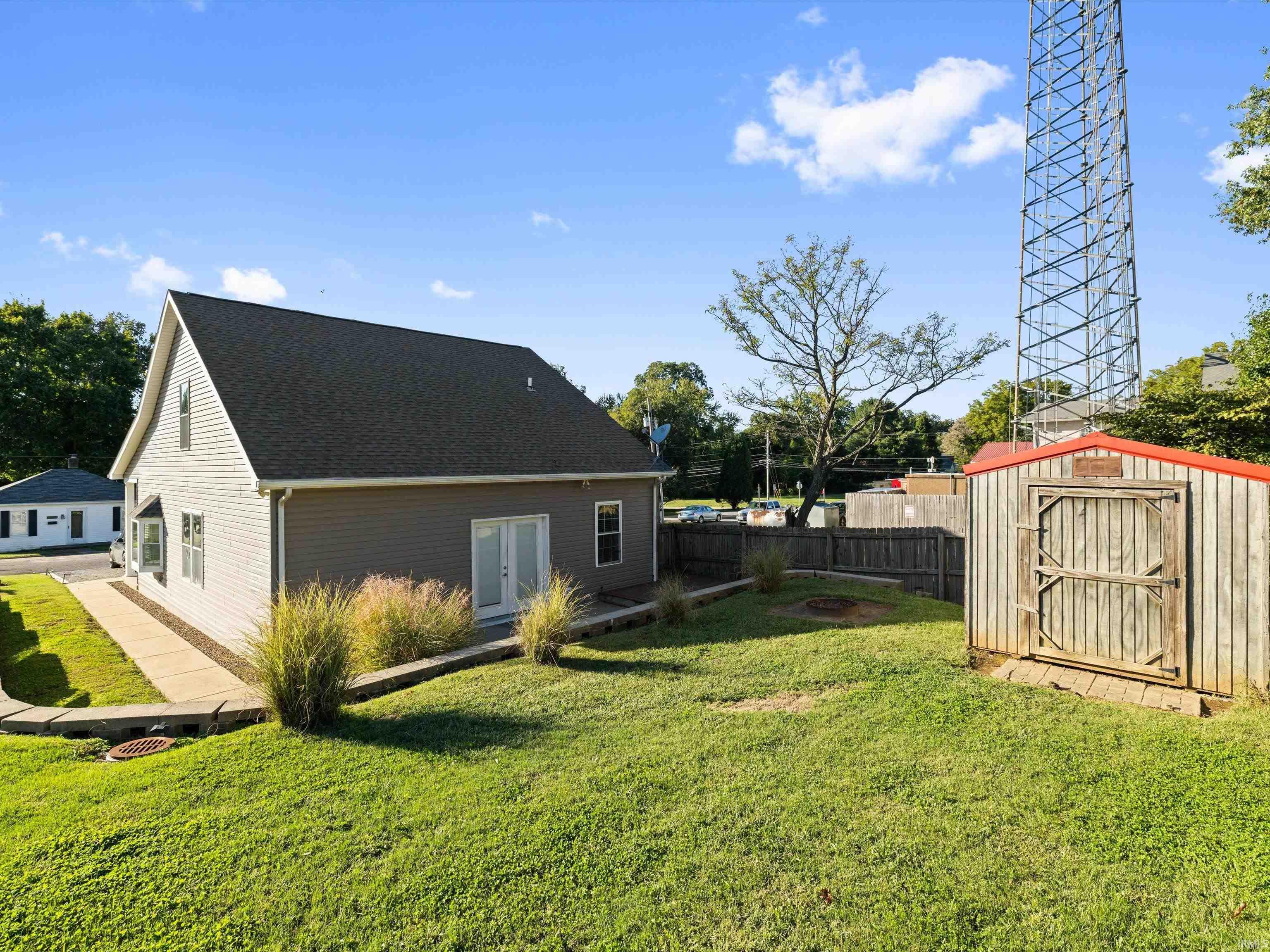 519 Monroe Street Newburgh, IN 47630 - Photo 25 of 28