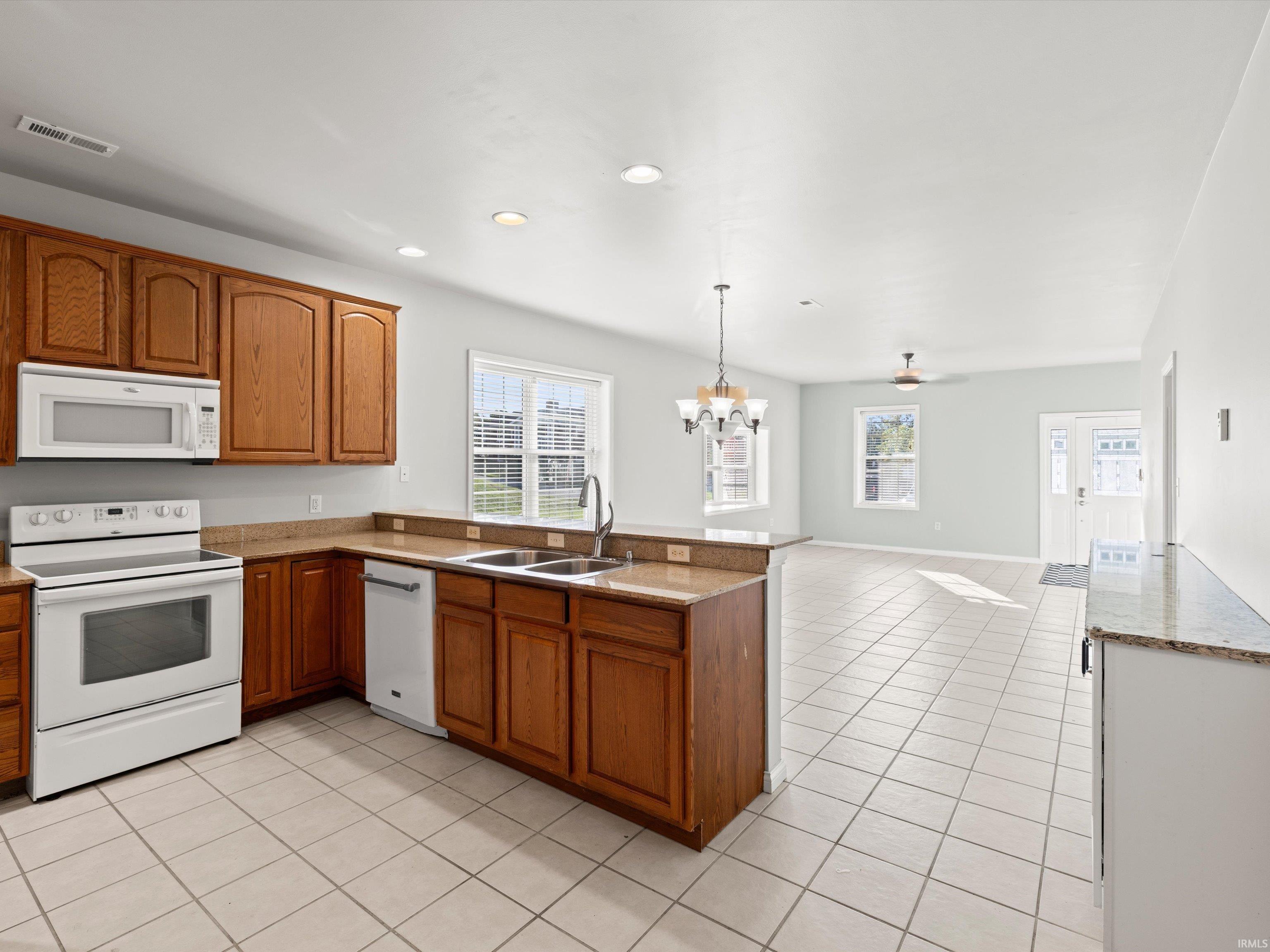 519 Monroe Street Newburgh, IN 47630 - Photo 9 of 28