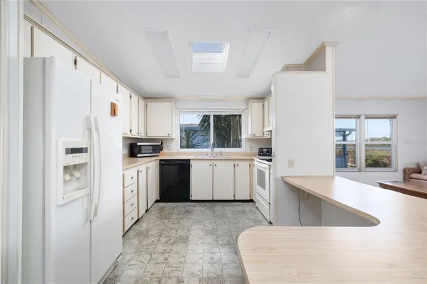 $369,000 | 721 Navigators Way, Edgewater, FL 32141