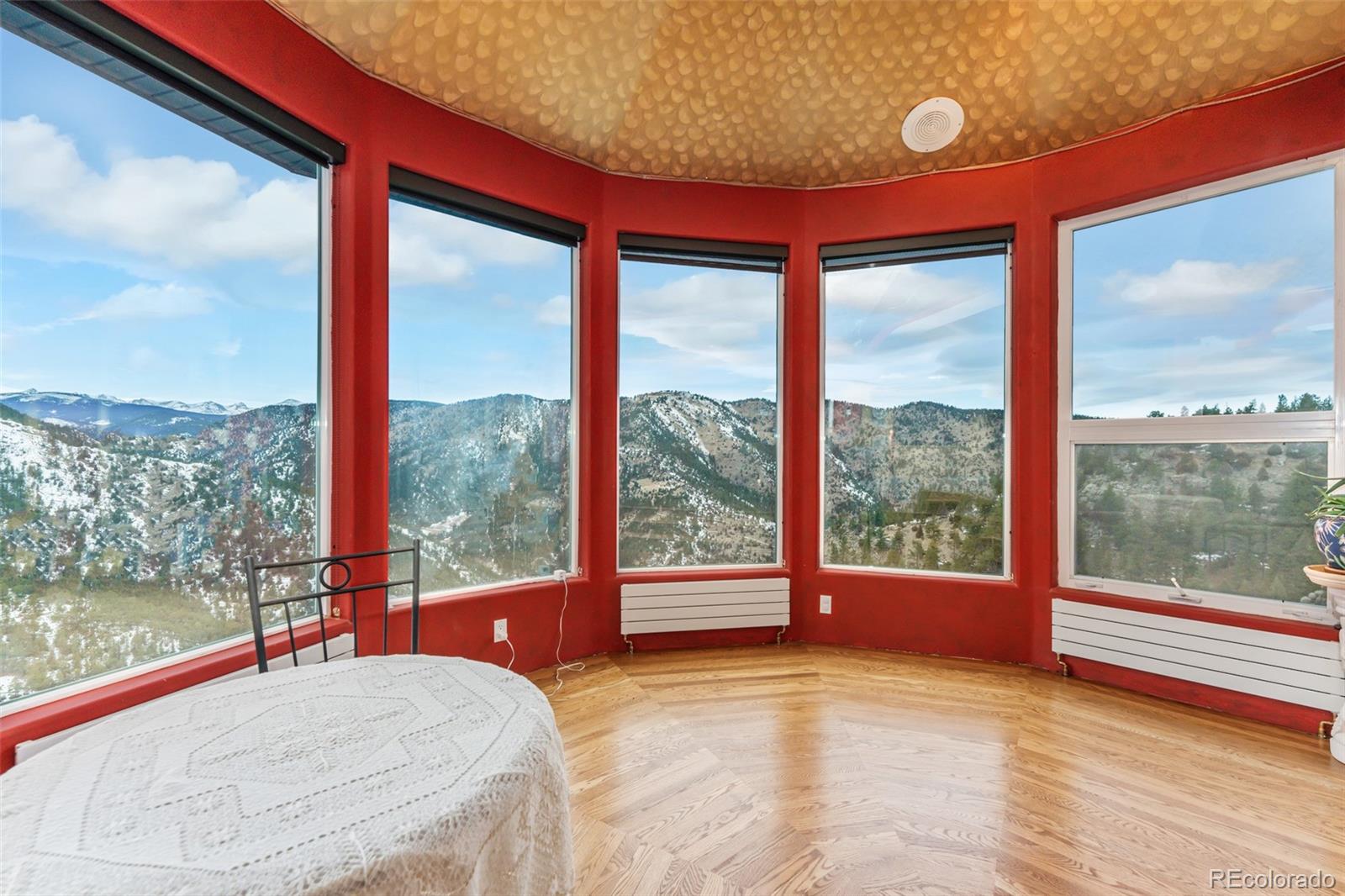 323 Overlook Lane Boulder, CO 80302 - Photo 11 of 40 a view of an empty room and window