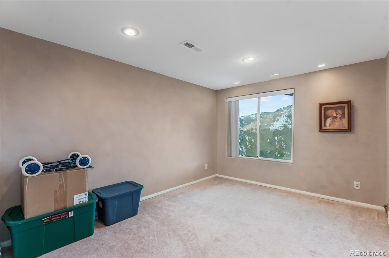 323 Overlook Lane Boulder, CO 80302 - Photo 23 of 40 an empty room with a window