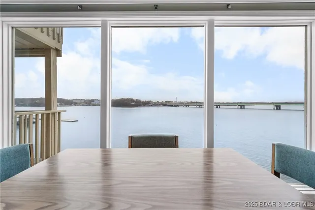 $264,900 | 875 Parkside Place, Unit C206, Osage Beach, MO 65065